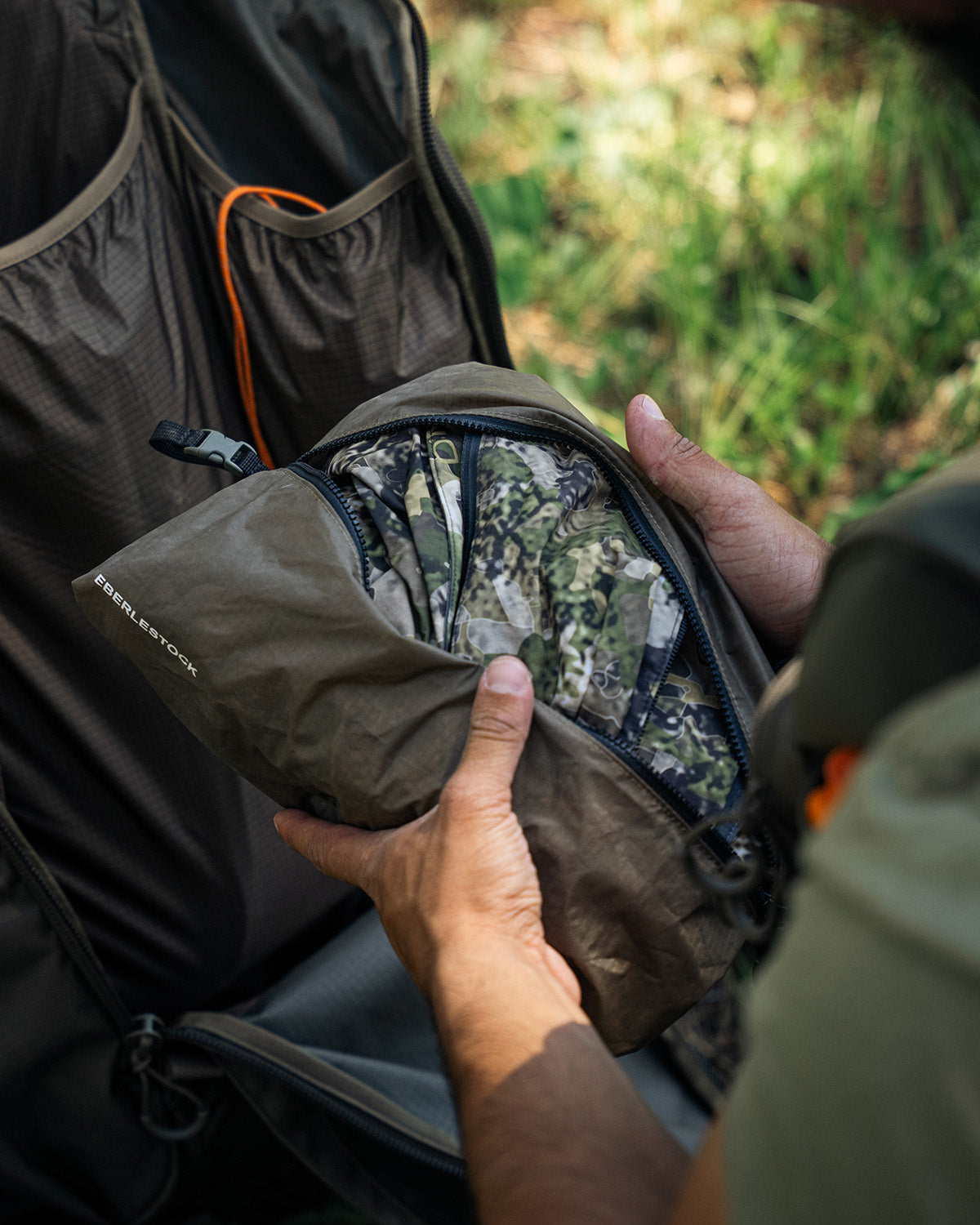 Hangar Zip-Pouch
