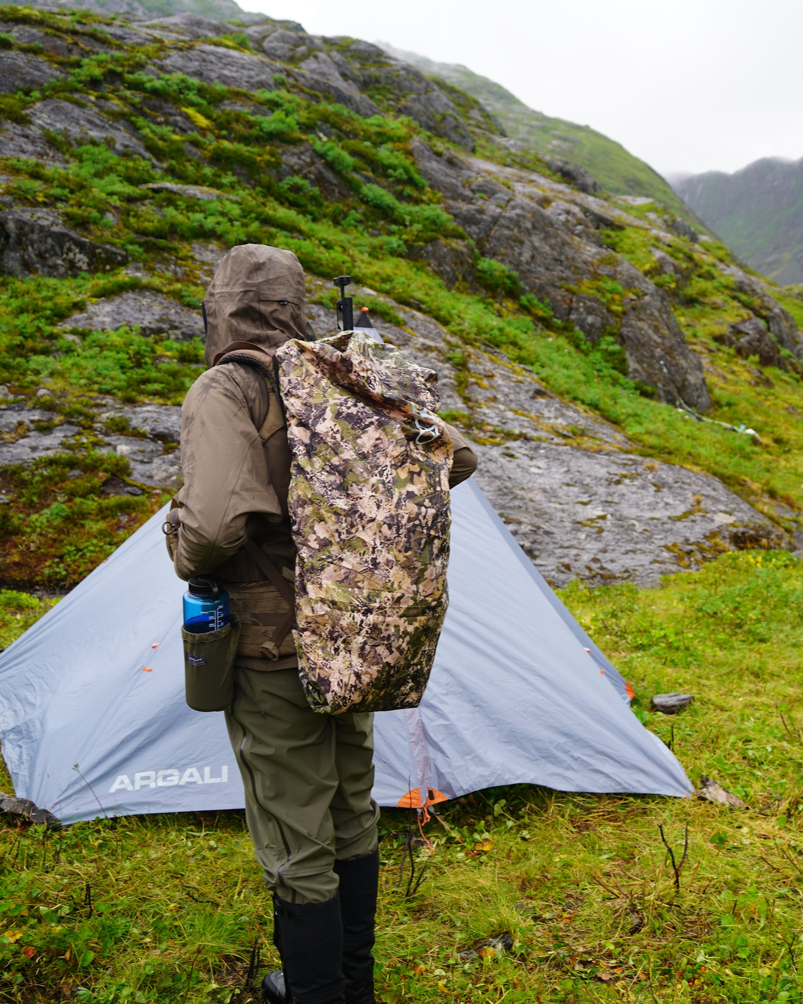 J2RC Large Reversible Rain Cover | Eberlestock