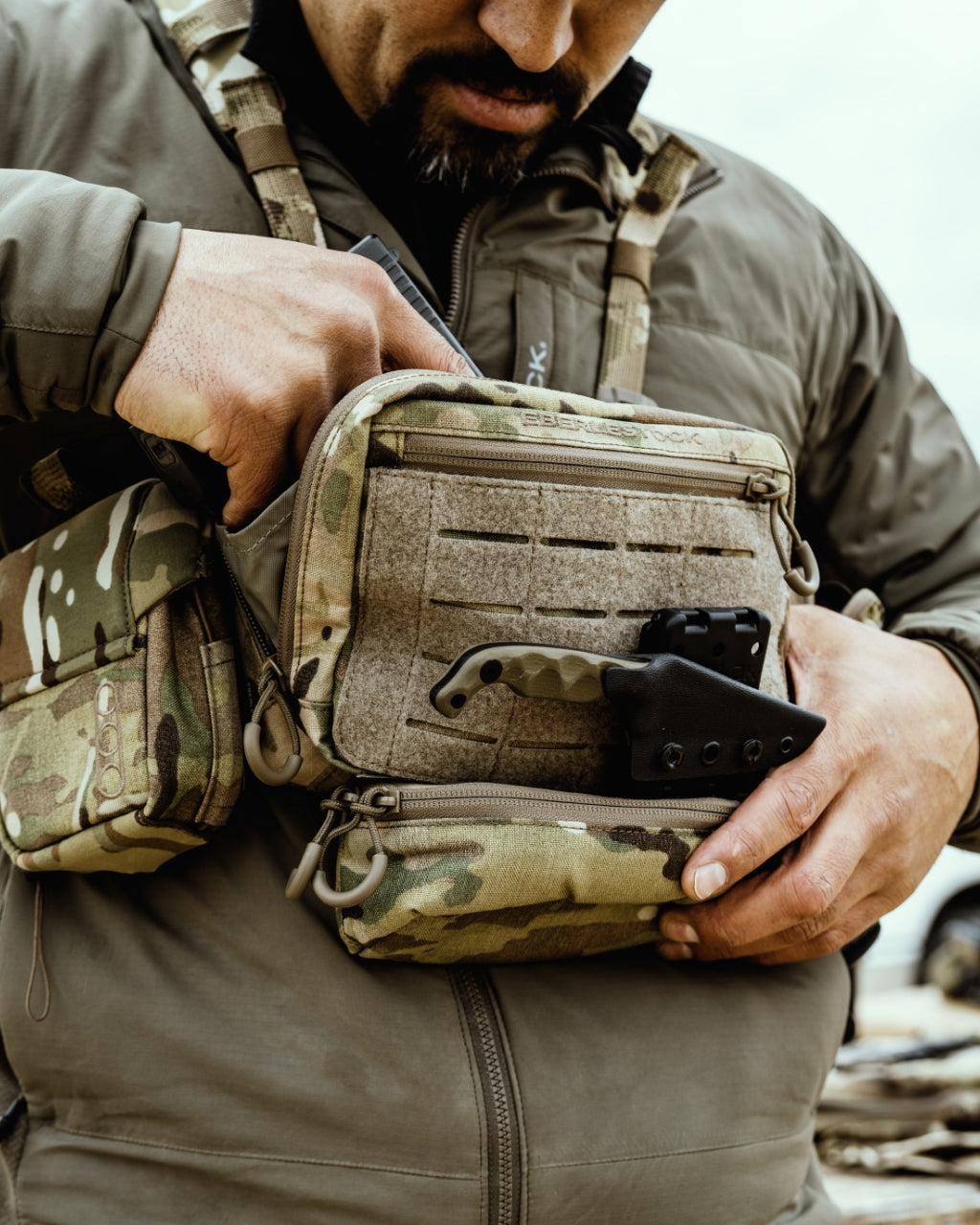 個人装備 EBERLESTOCK Fury Chest Pack — Low-Profile Tactical Chest Rig | Eberlestock