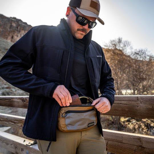  Eberlestock Bando Bag - Tactical Men's Fanny Pack w/Adjustable  Waist Belt, Zippered Pockets, Compact Lightweight Belt Bag, Everyday Hip  Pouch for Travel Outdoor Running Hunting, Black