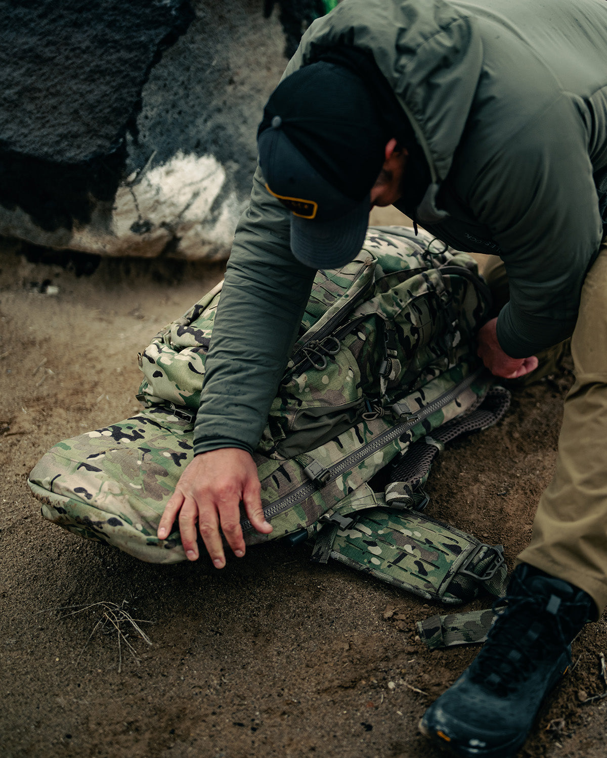 Spectre — Patent-Pending RAID™ Scabbard Sniper Pack | Eberlestock