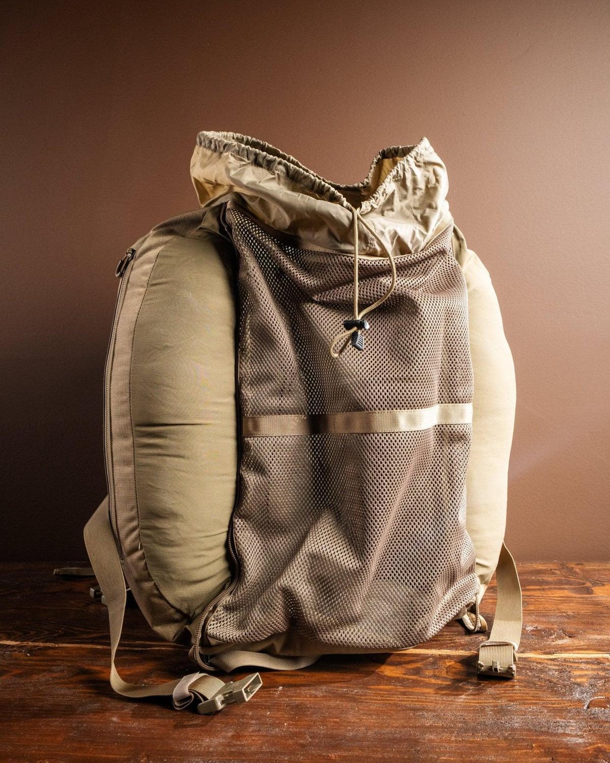 1 pound hiking backpacks Eberlestock Just One Pack Dry Earth J24ME