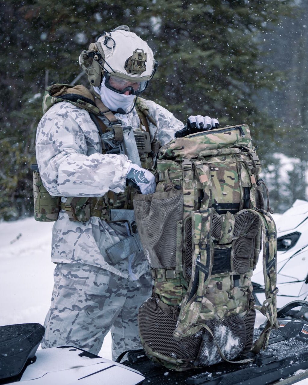 Battleship — 99L Top & Front-Load Expedition Pack | Eberlestock